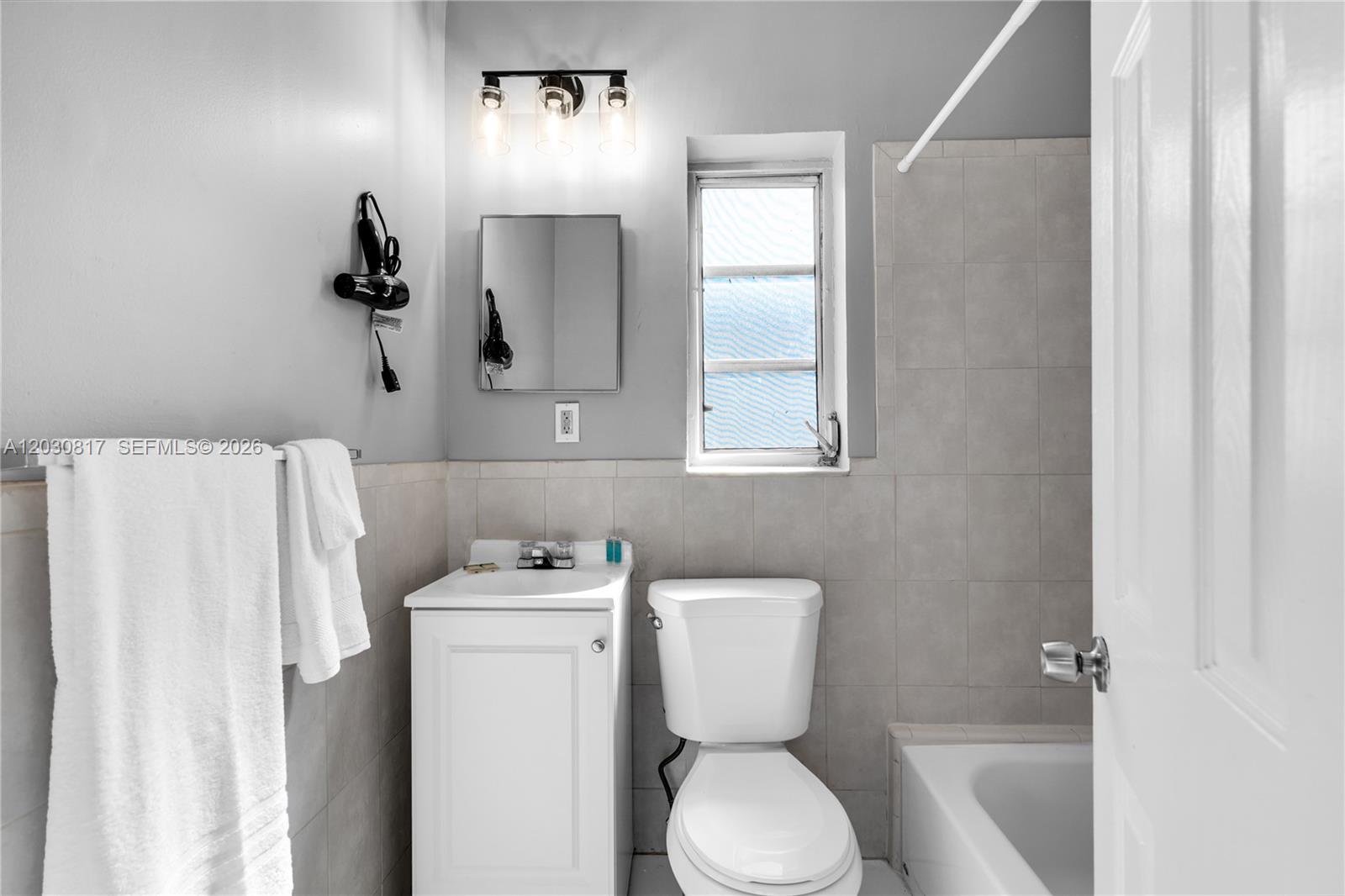   /  1274 sq. ft. $ 2026-06-04 0 Photo