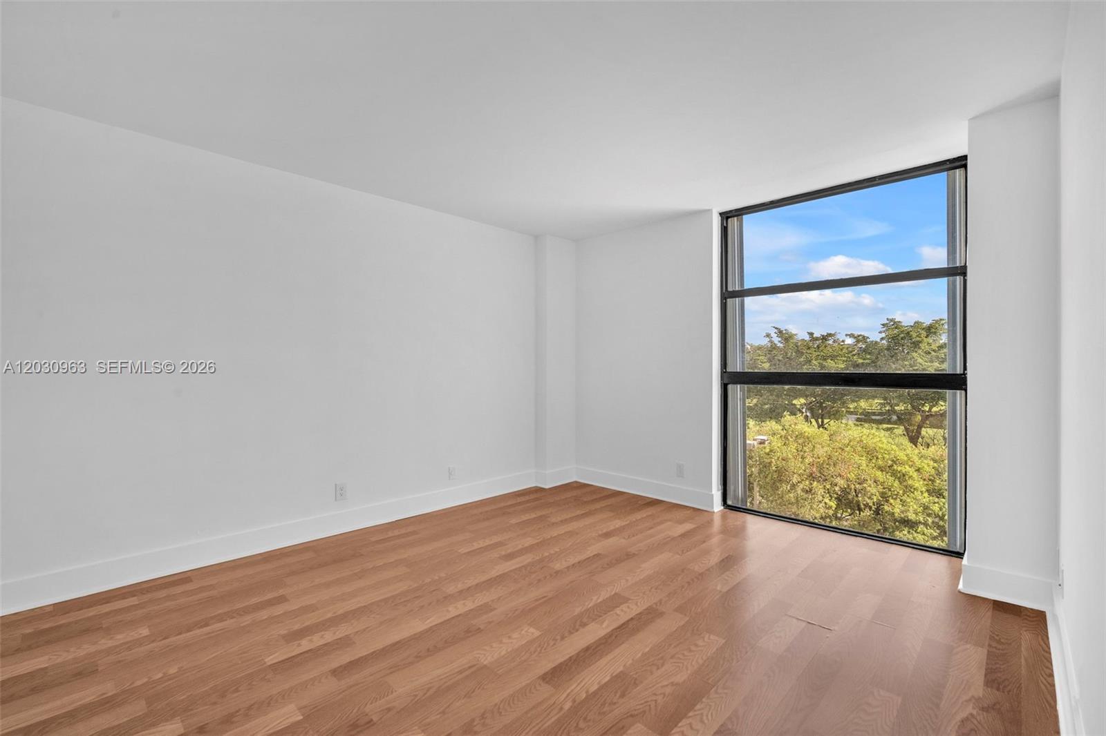 Photo of 20355 34th Ct  #421, Aventura, Florida, 33180 - Master Bed