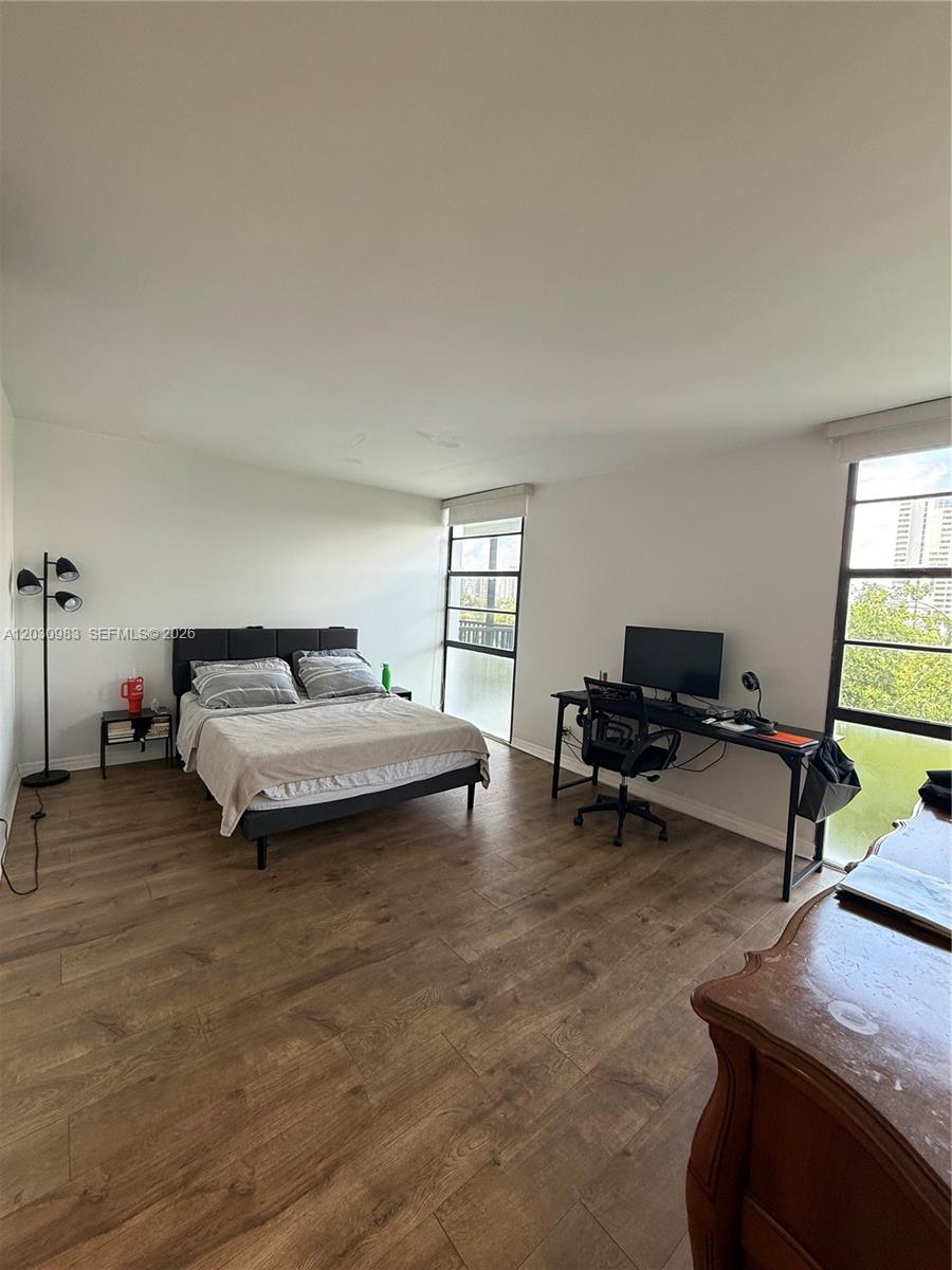 Photo of 3475 Country Club Dr  #608, Aventura, Florida, 33180 - 