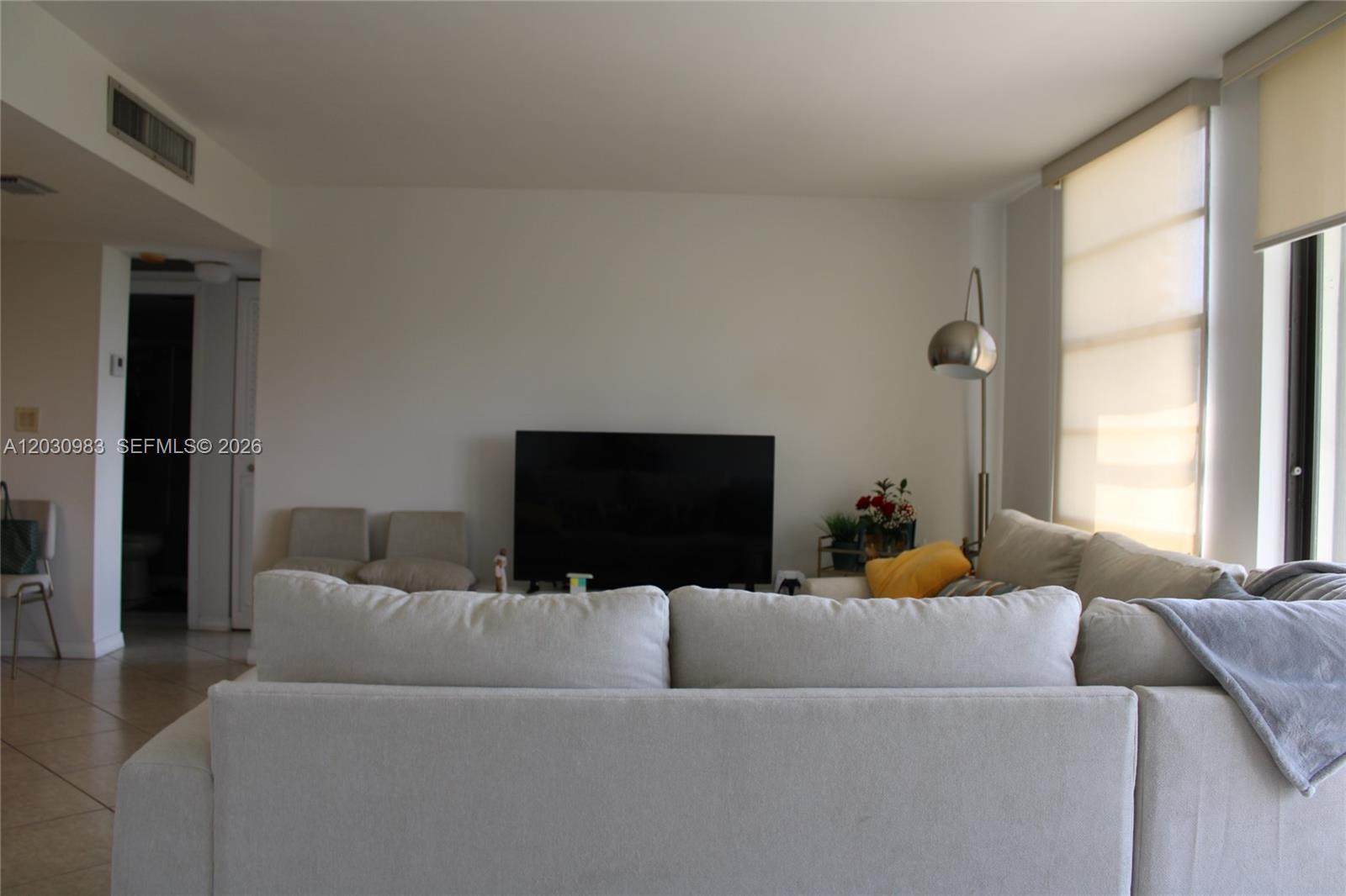 Photo of 3475 Country Club Dr  #608, Aventura, Florida, 33180 - 