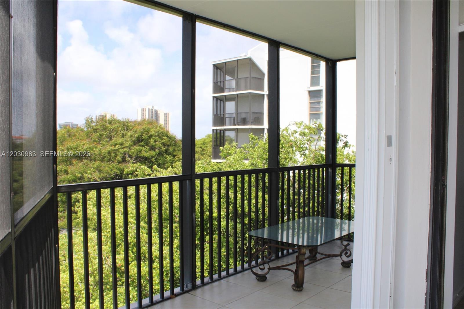 Photo of 3475 Country Club Dr  #608, Aventura, Florida, 33180 - 