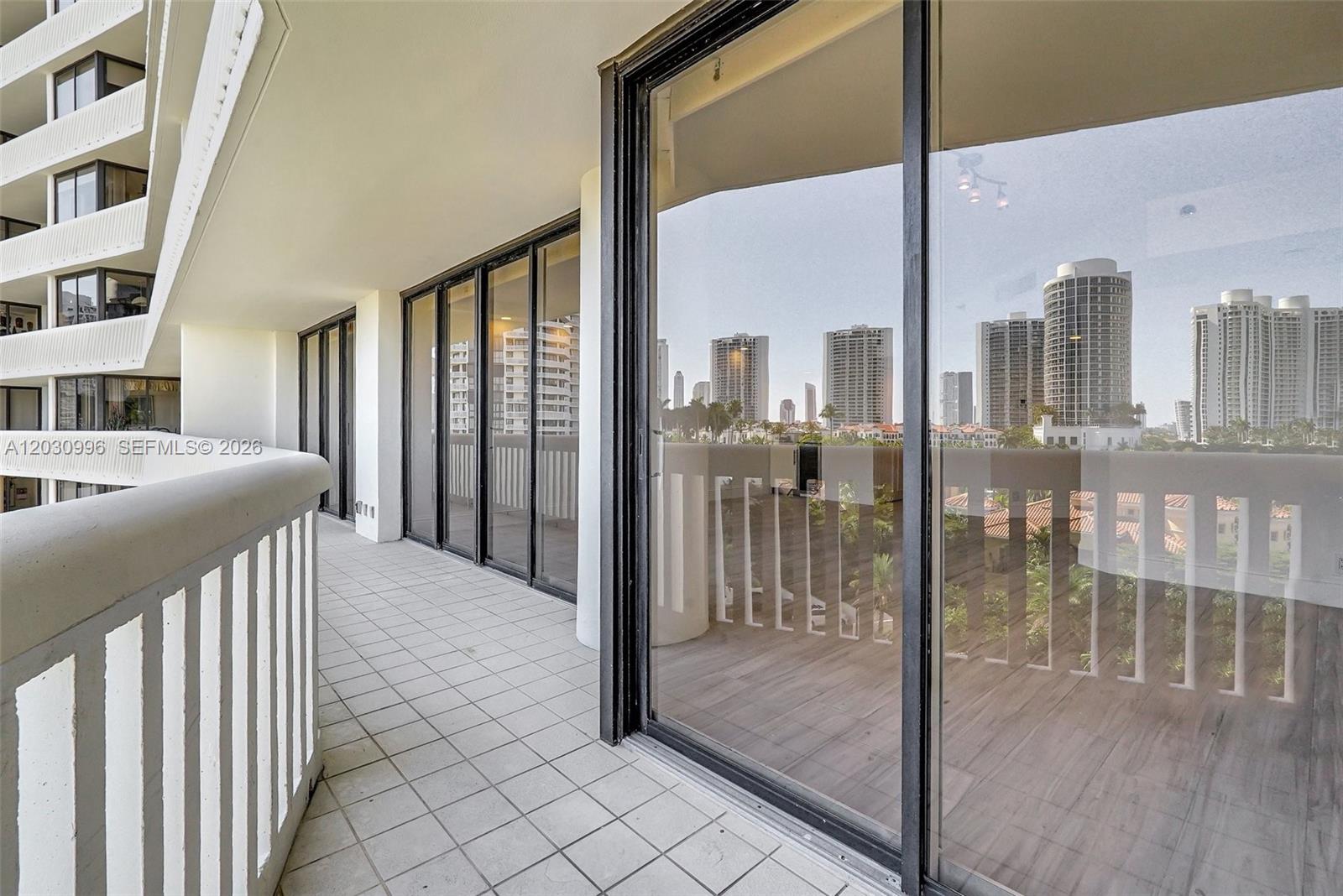 707 3 / 3 1520 sq. ft. $ 2026-06-04 0 Photo