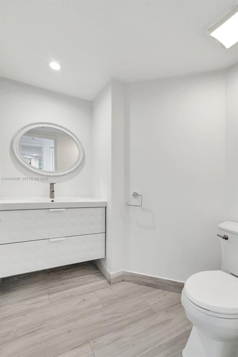 707 3 / 3 1520 sq. ft. $ 2026-06-04 0 Photo