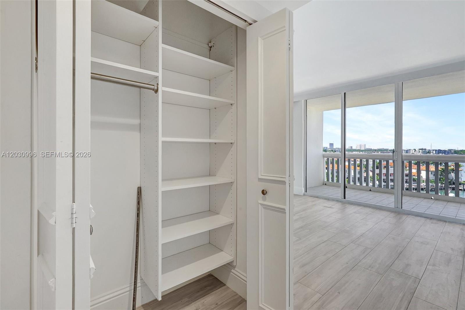 707 3 / 3 1520 sq. ft. $ 2026-06-04 0 Photo