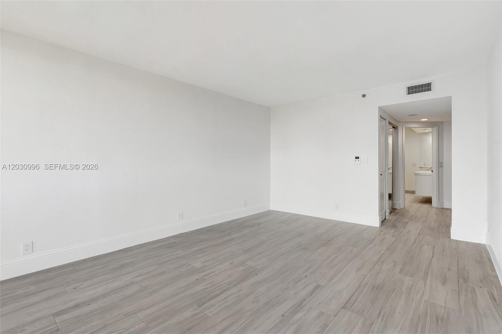 707 3 / 3 1520 sq. ft. $ 2026-06-04 0 Photo