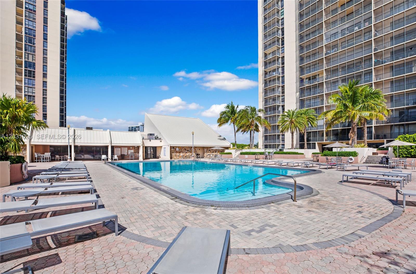Photo of 20301 Country Club Dr  #2228, Aventura, Florida, 33180 - 