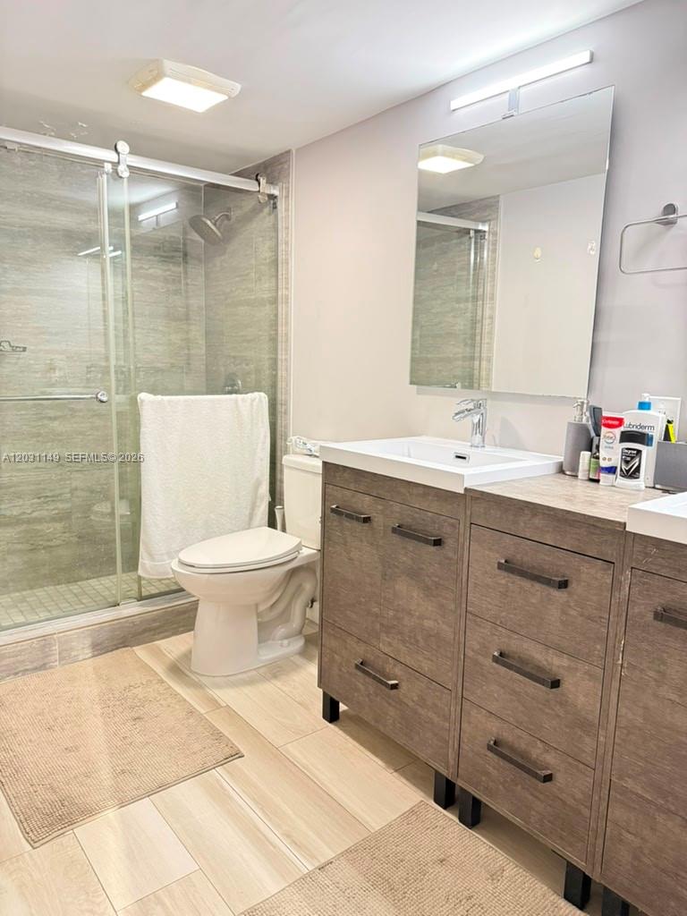 Ver detalles 912 1 / 2 991 sq. ft. $ 2026-06-04 0 foto