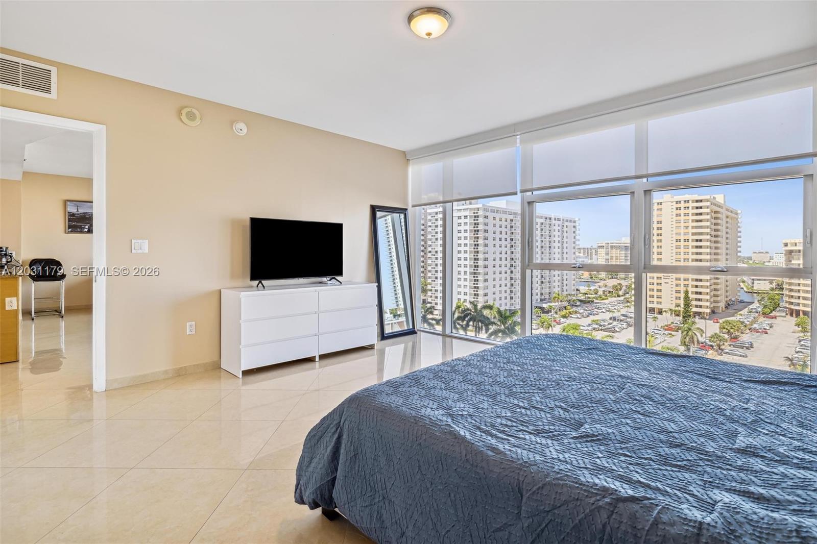 907 1 / 1 871 sq. ft. $ 2026-06-04 0 Photo