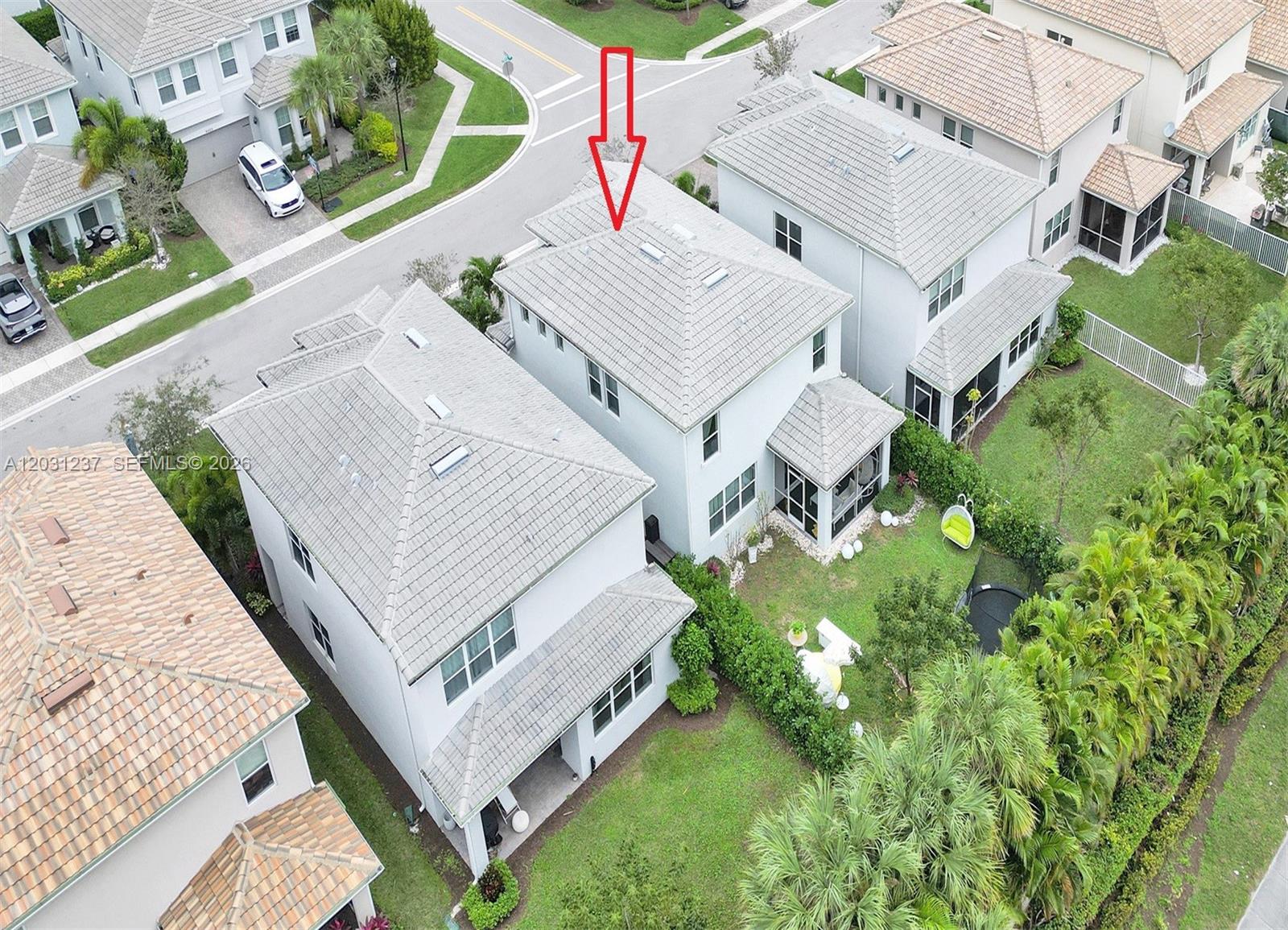 Ver detalles 4414 3 / 3 1881 sq. ft. $ 2026-06-04 0 foto