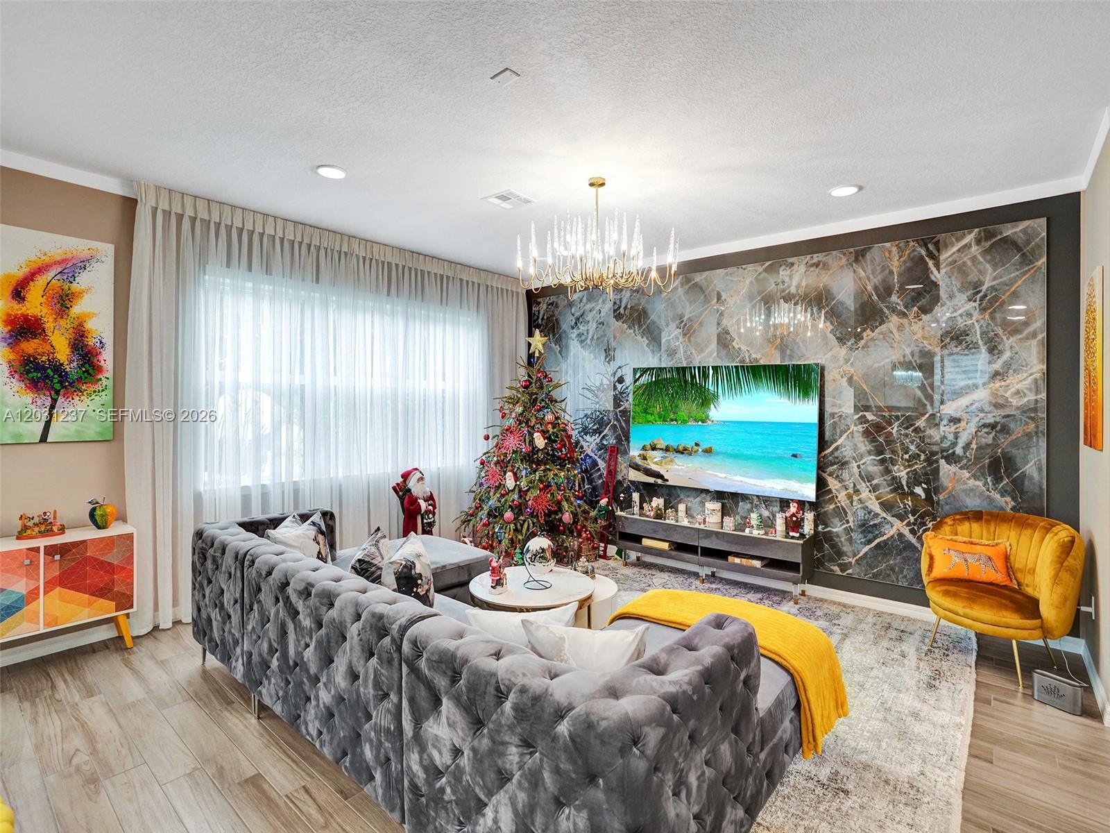 Ver detalles 4414 3 / 3 1881 sq. ft. $ 2026-06-04 0 foto