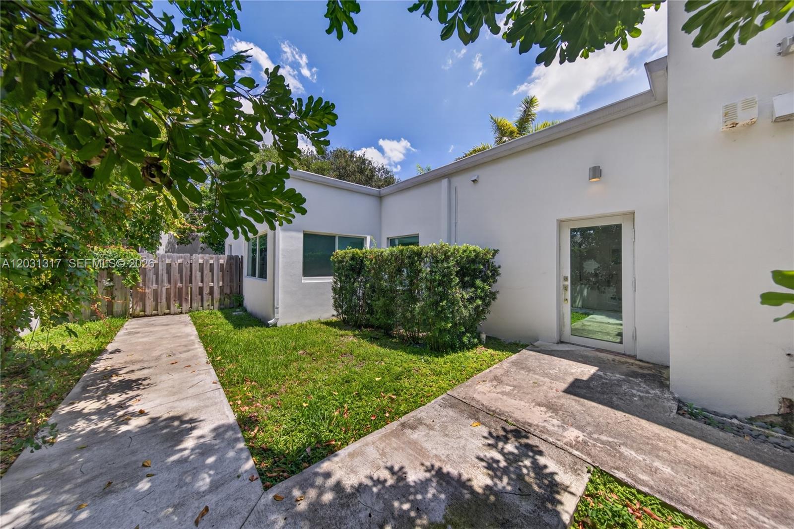   /   sq. ft. $ 2026-06-04 0 Photo