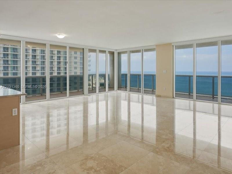 3101 3 / 4 2078 sq. ft. $ 2026-06-04 0 Photo