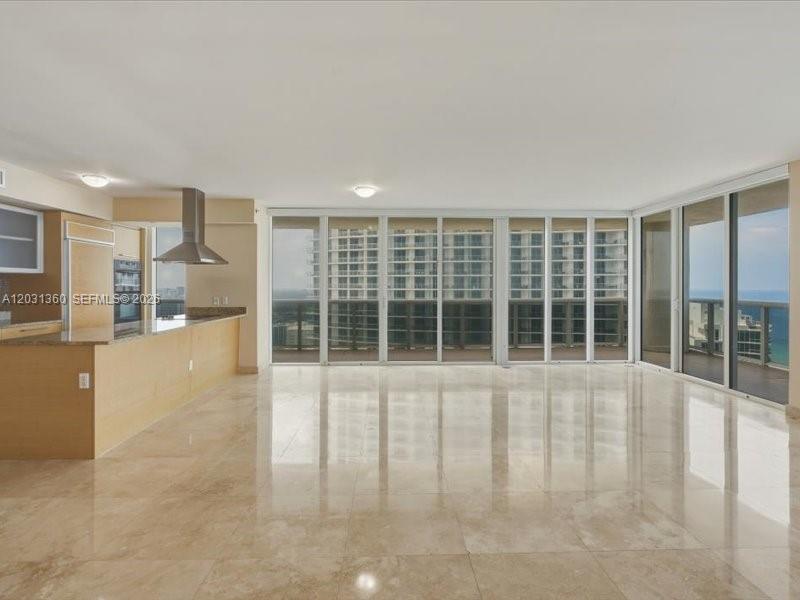 3101 3 / 4 2078 sq. ft. $ 2026-06-04 0 Photo