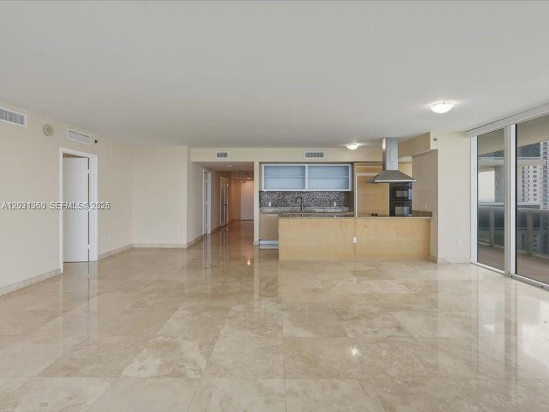 3101 3 / 4 2078 sq. ft. $ 2026-06-04 0 Photo