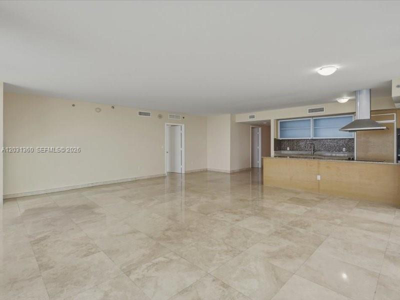 3101 3 / 4 2078 sq. ft. $ 2026-06-04 0 Photo