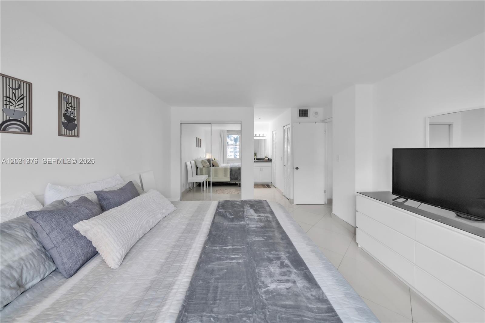 Photo of 2101 Ocean Dr  #204, Hollywood, Florida, 33019 - 