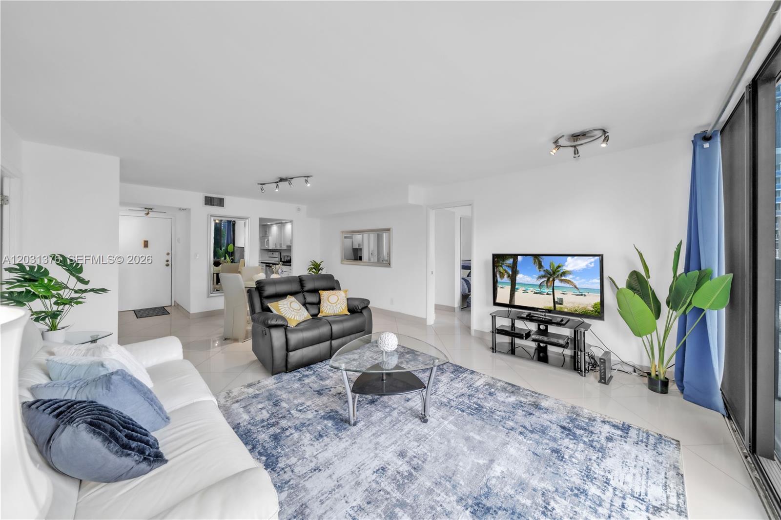 Photo of 2101 Ocean Dr  #204, Hollywood, Florida, 33019 - 