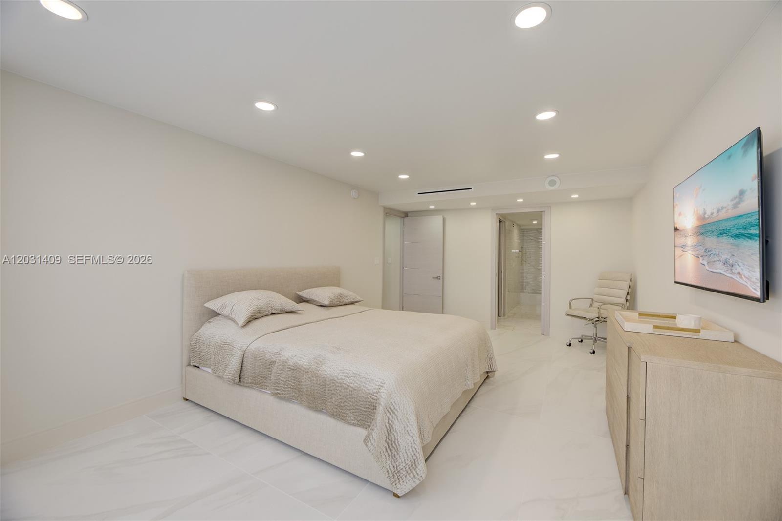 Photo of 600 Three Islands Blvd  #403, Hallandale Beach, Florida, 33009 - 
