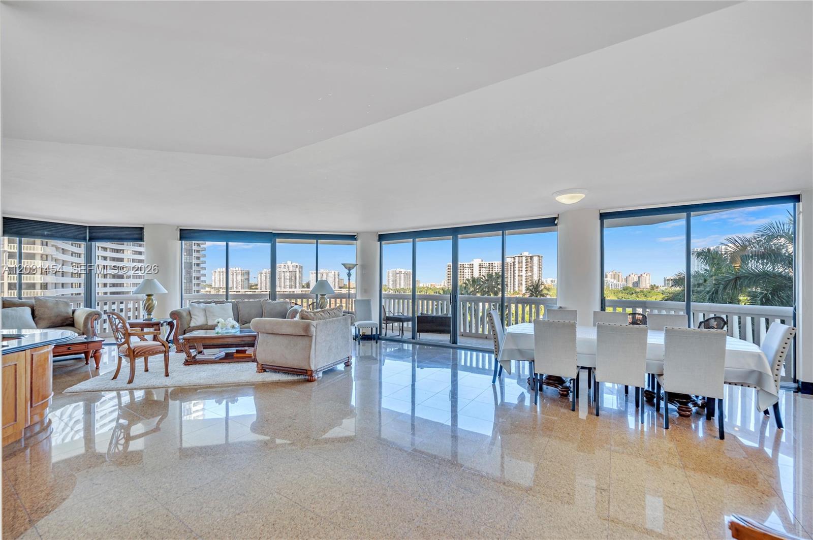 See details 806 4 / 5 4050 sq. ft. $ 2026-06-04 0 Photo