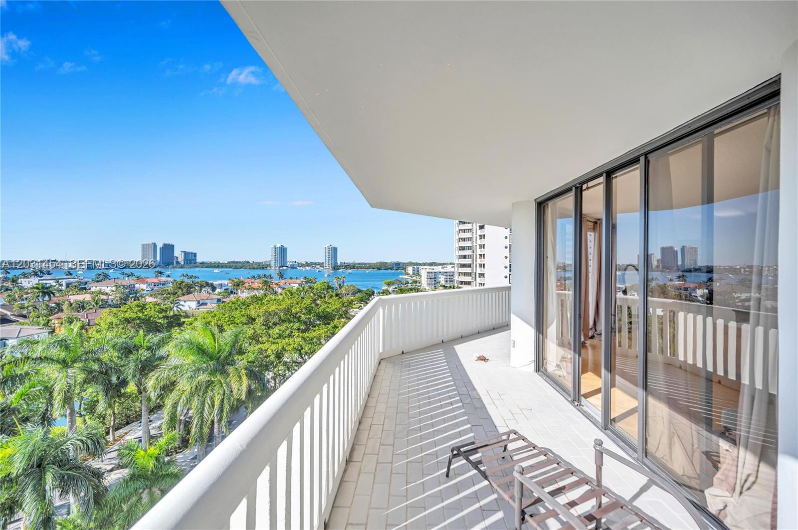 See details 806 4 / 5 4050 sq. ft. $ 2026-06-04 0 Photo