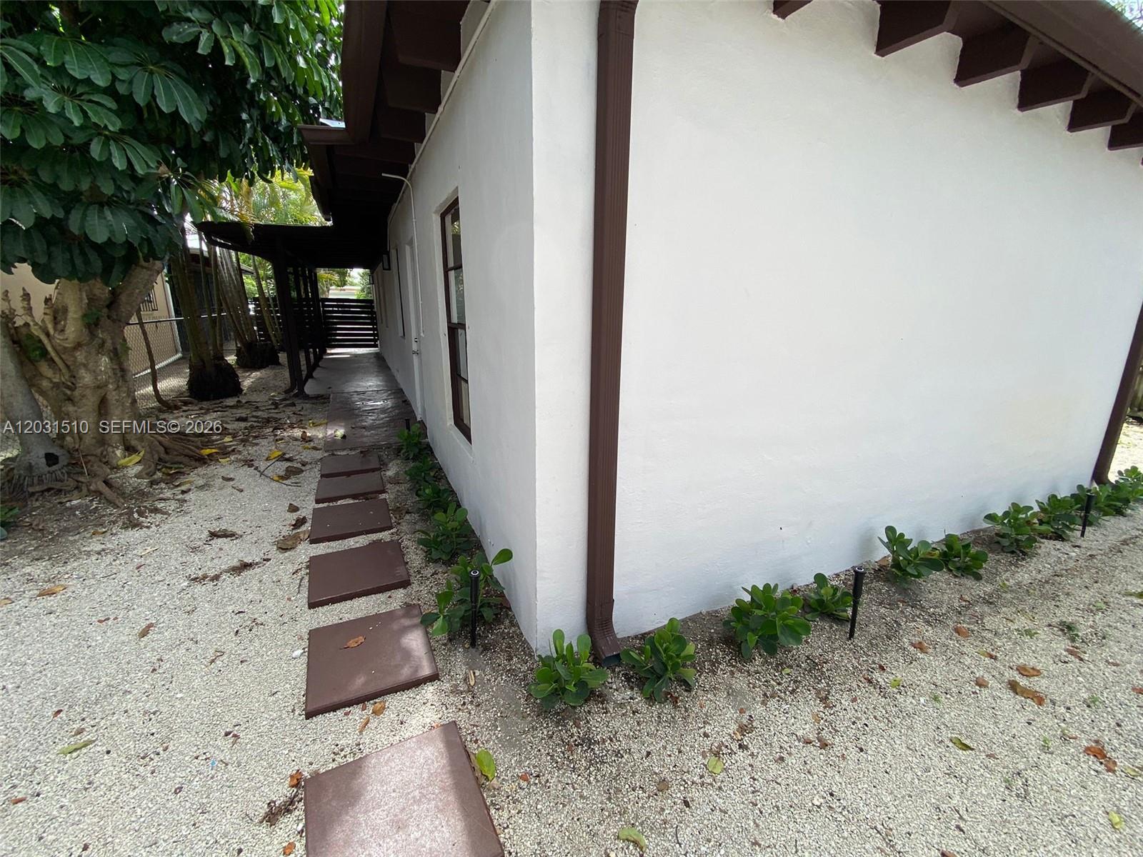 See details / 1204 sq. ft. $ 2026-06-04 0 Photo