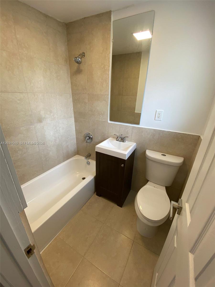 See details / 1204 sq. ft. $ 2026-06-04 0 Photo