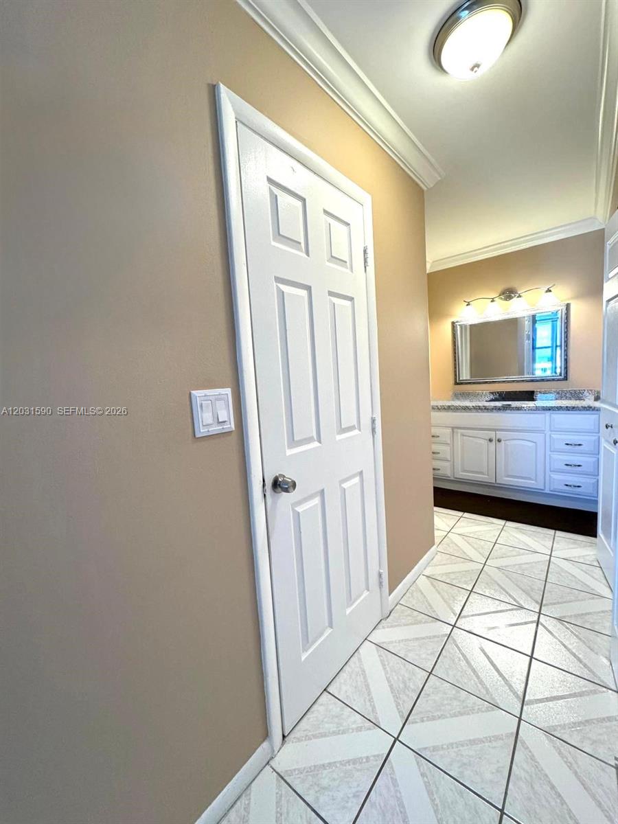 Photo of 3800 Ocean Dr  #1816, Hollywood, Florida, 33019 - 