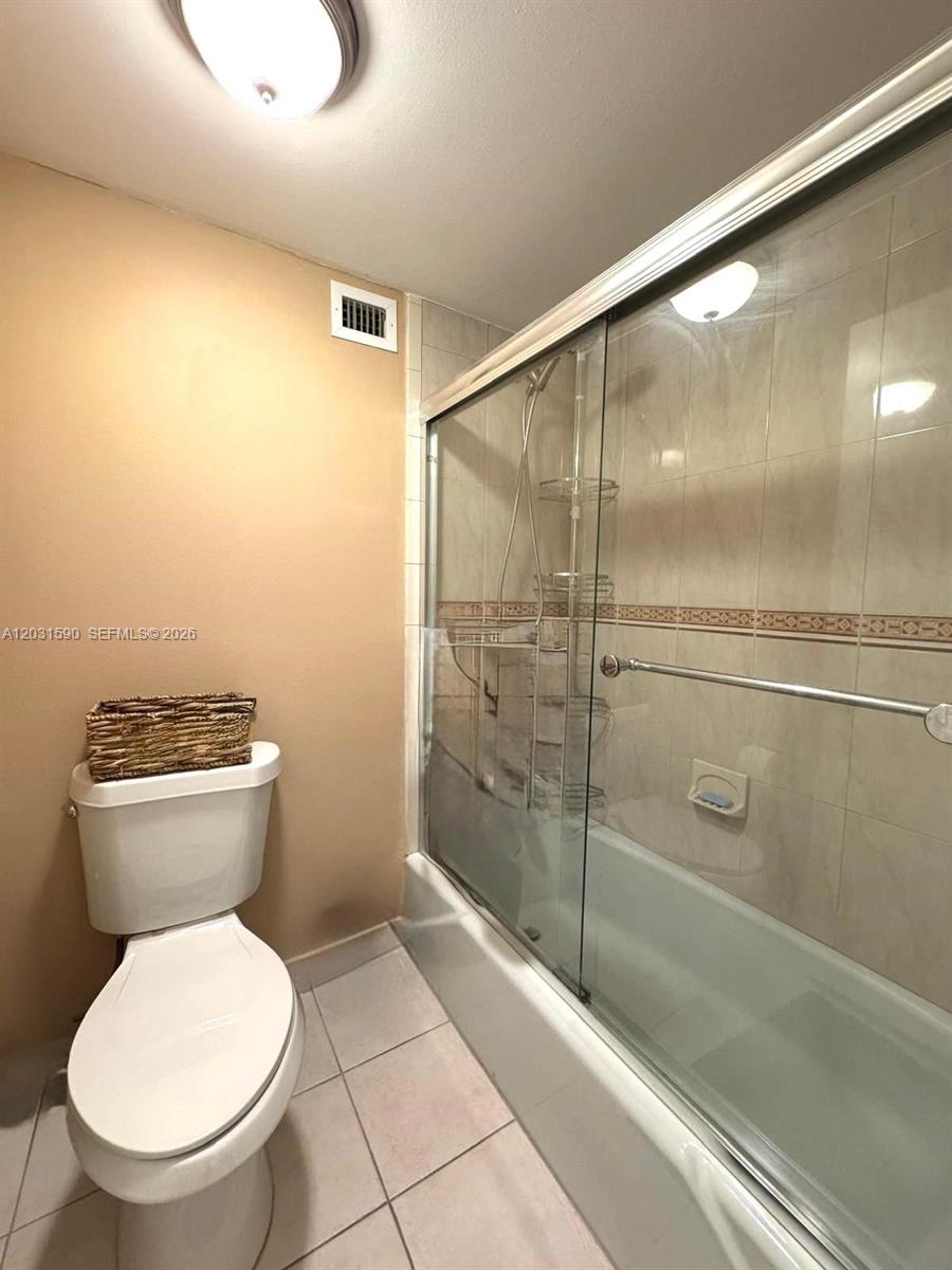 Photo of 3800 Ocean Dr  #1816, Hollywood, Florida, 33019 - 