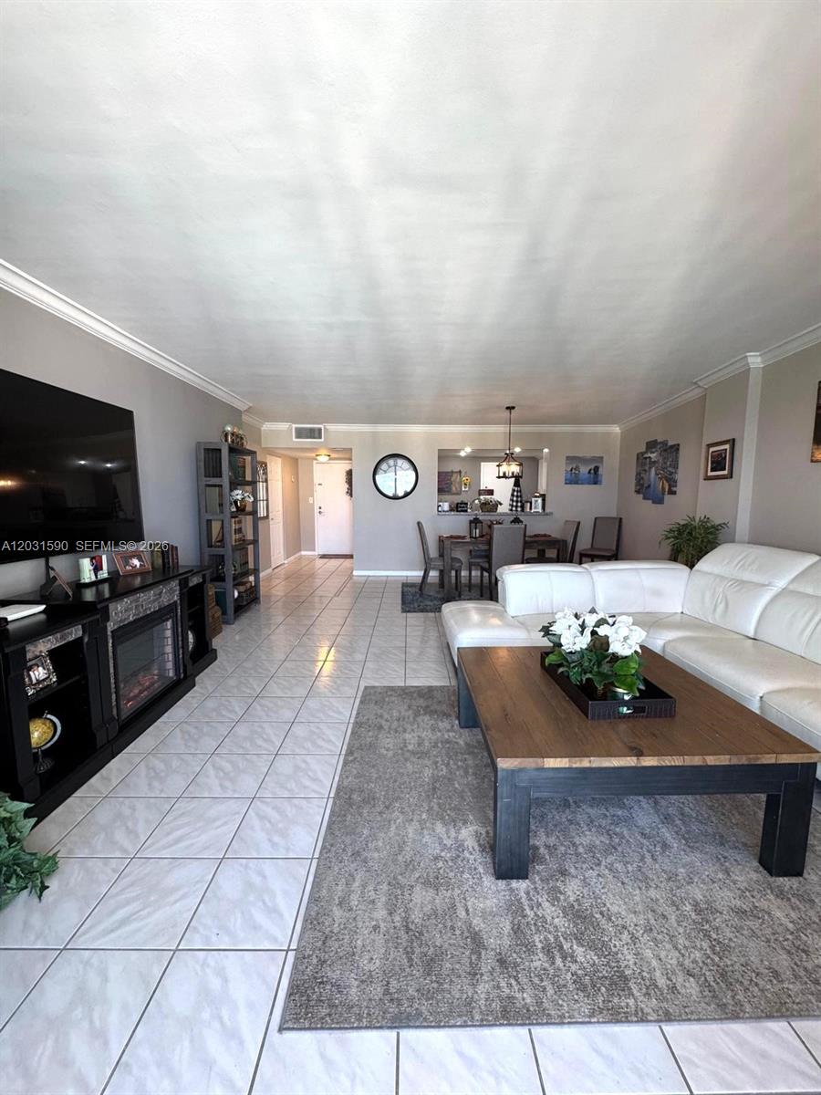 Photo of 3800 Ocean Dr  #1816, Hollywood, Florida, 33019 - 