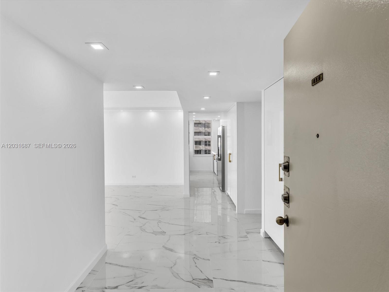 See details 712 2 / 2 1552 sq. ft. $ 2026-06-05 0 Photo