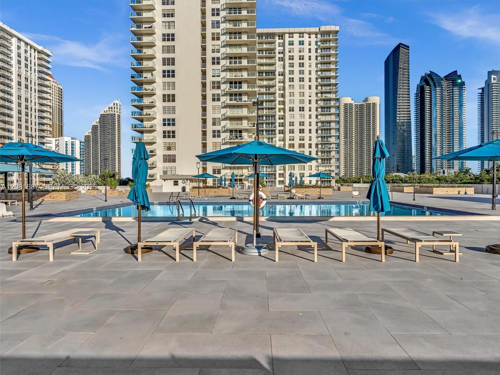 See details 712 2 / 2 1552 sq. ft. $ 2026-06-05 0 Photo