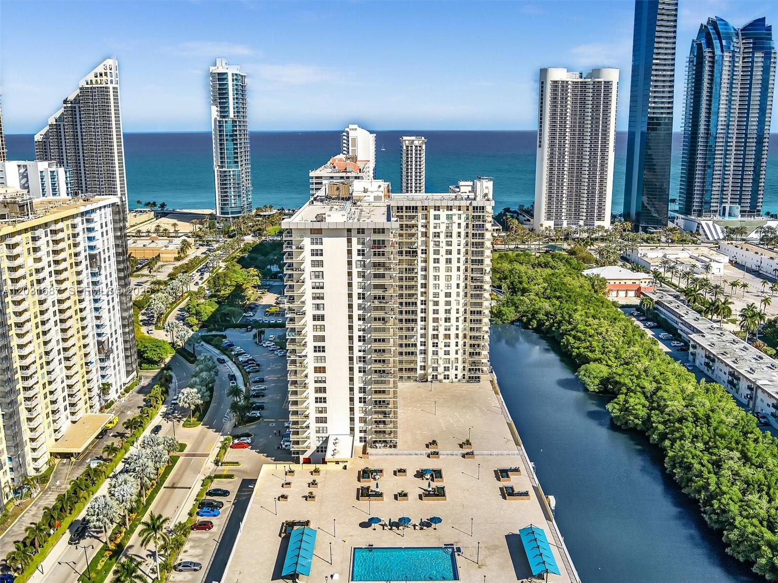 See details 712 2 / 2 1552 sq. ft. $ 2026-06-05 0 Photo