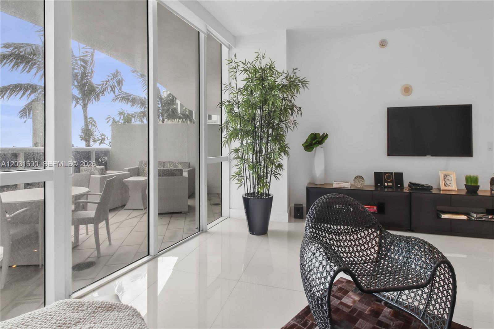 Ver detalles 403 2 / 2 1794 sq. ft. $ 2026-06-05 0 foto