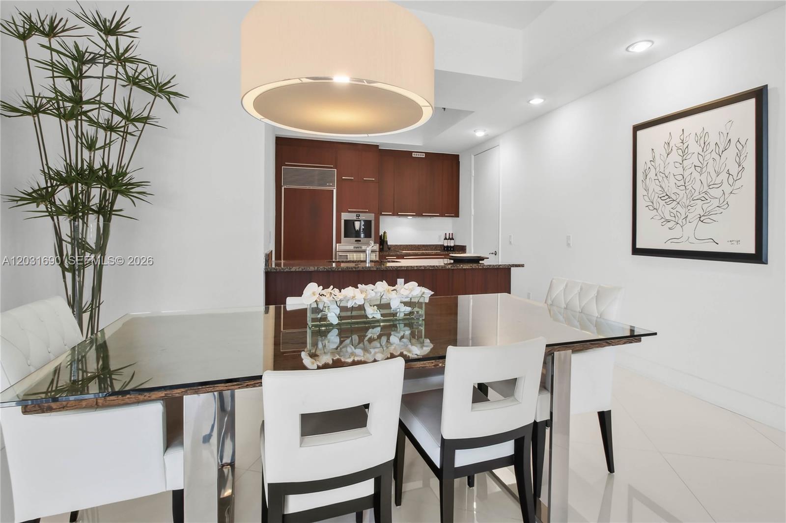 Ver detalles 403 2 / 2 1794 sq. ft. $ 2026-06-05 0 foto