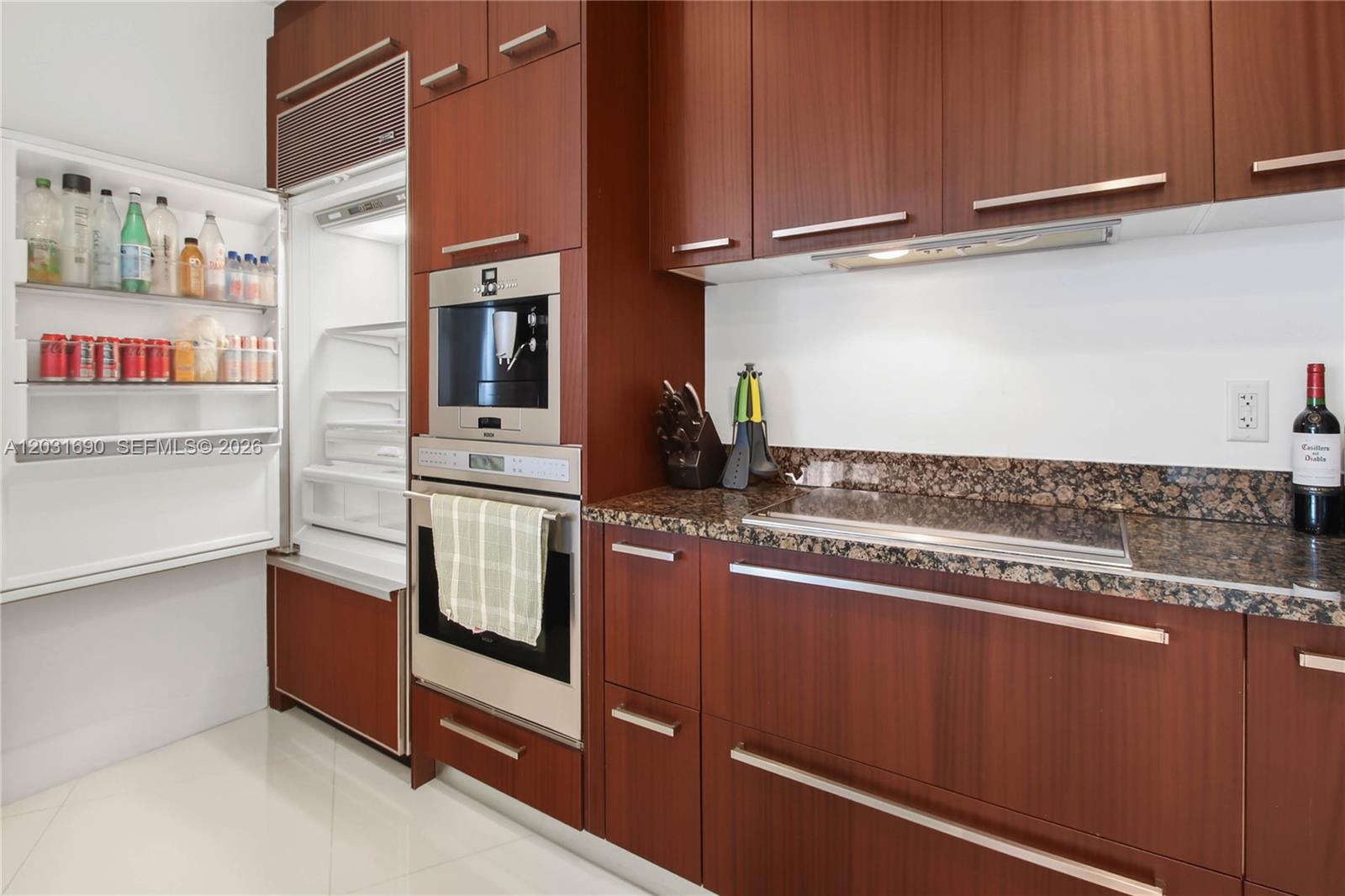 Ver detalles 403 2 / 2 1794 sq. ft. $ 2026-06-05 0 foto