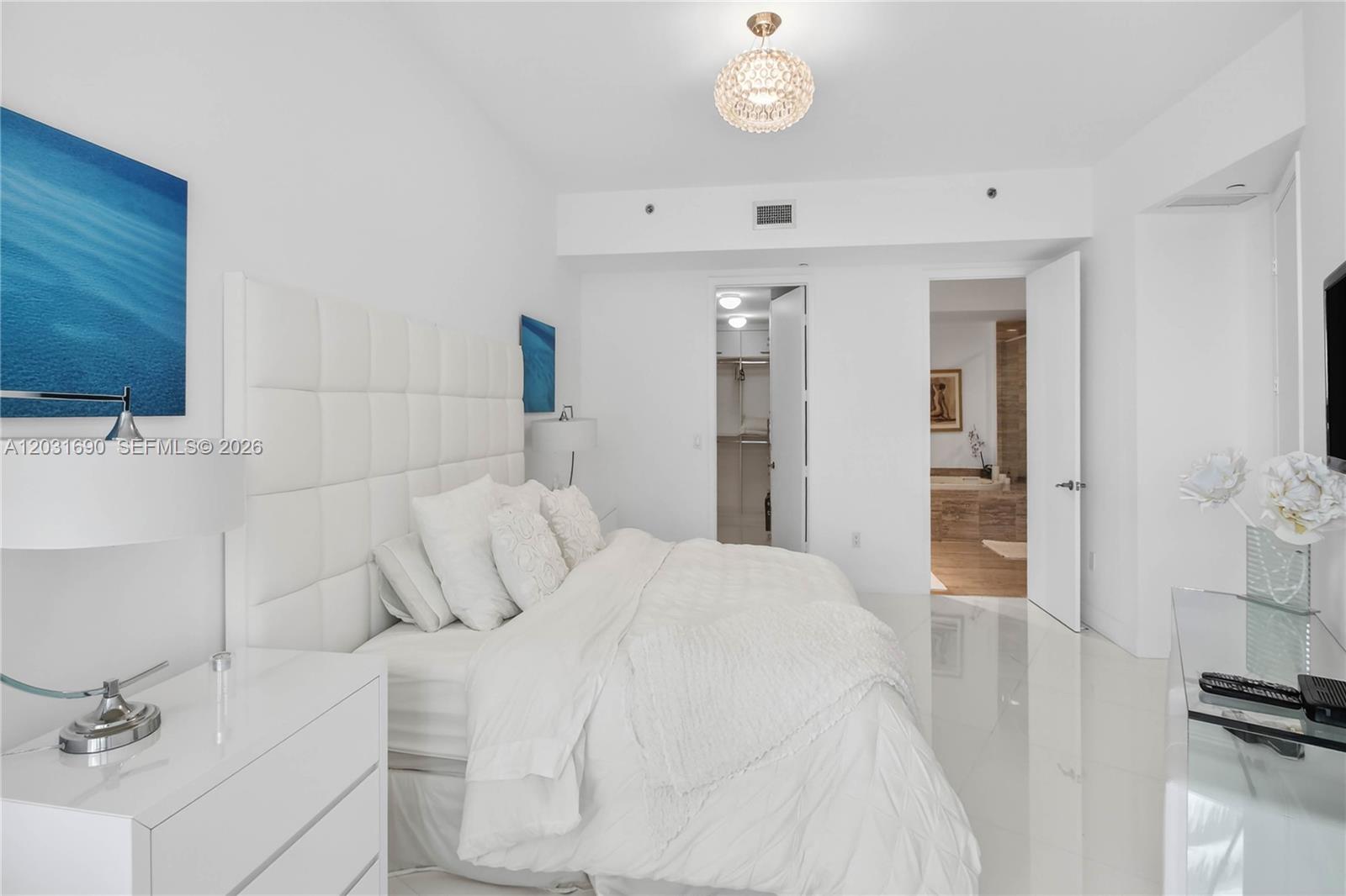 Ver detalles 403 2 / 2 1794 sq. ft. $ 2026-06-05 0 foto