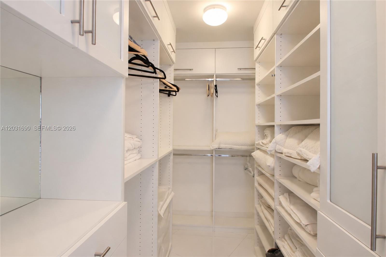 Ver detalles 403 2 / 2 1794 sq. ft. $ 2026-06-05 0 foto