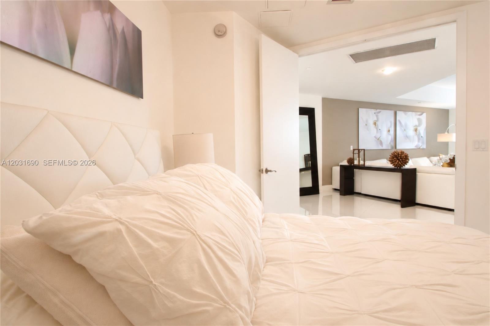 Ver detalles 403 2 / 2 1794 sq. ft. $ 2026-06-05 0 foto
