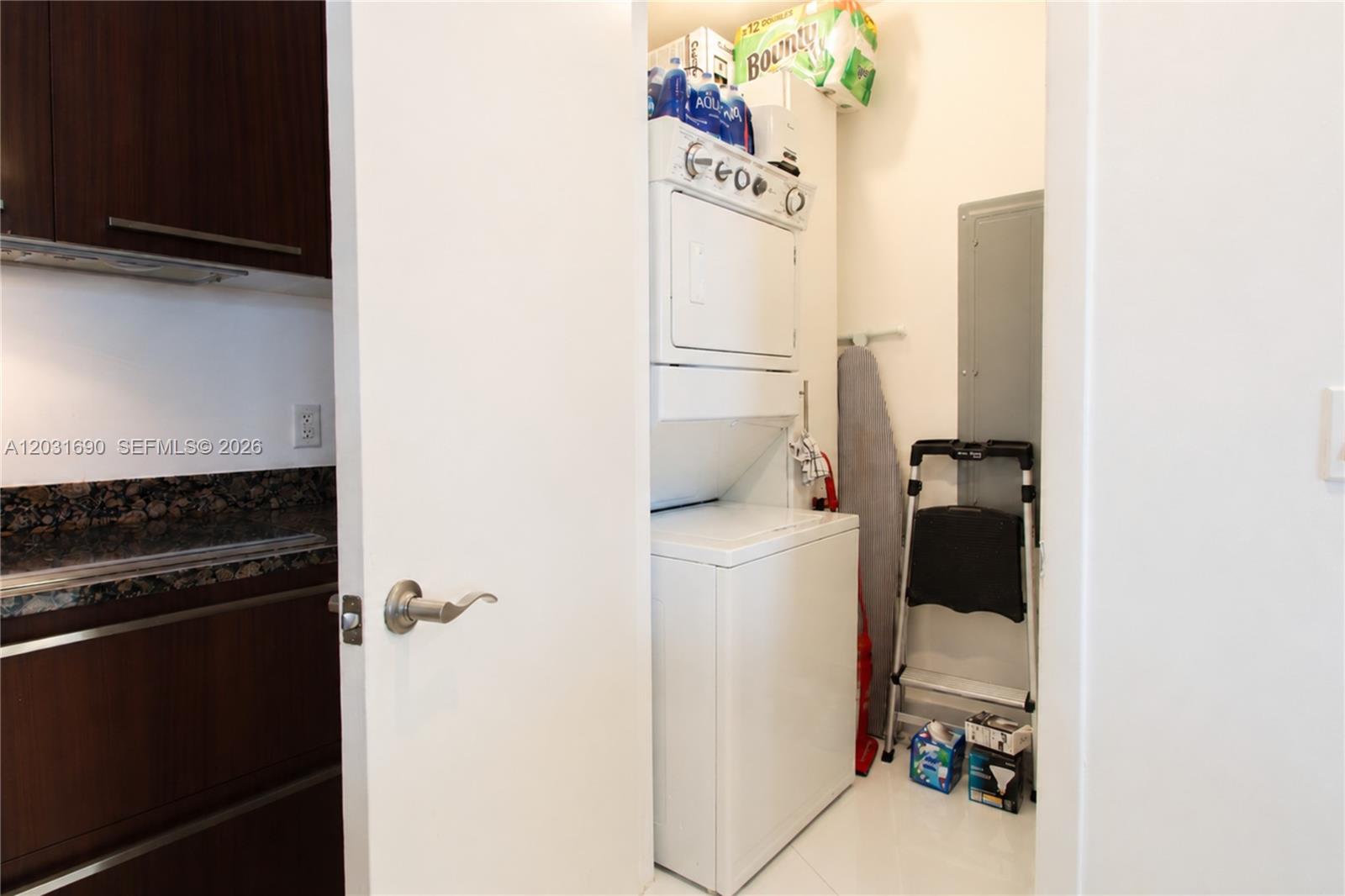 Ver detalles 403 2 / 2 1794 sq. ft. $ 2026-06-05 0 foto