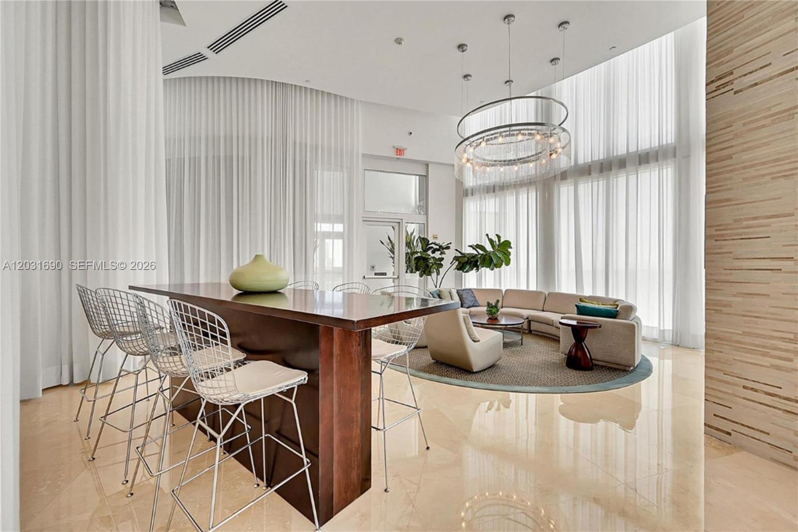 Ver detalles 403 2 / 2 1794 sq. ft. $ 2026-06-05 0 foto