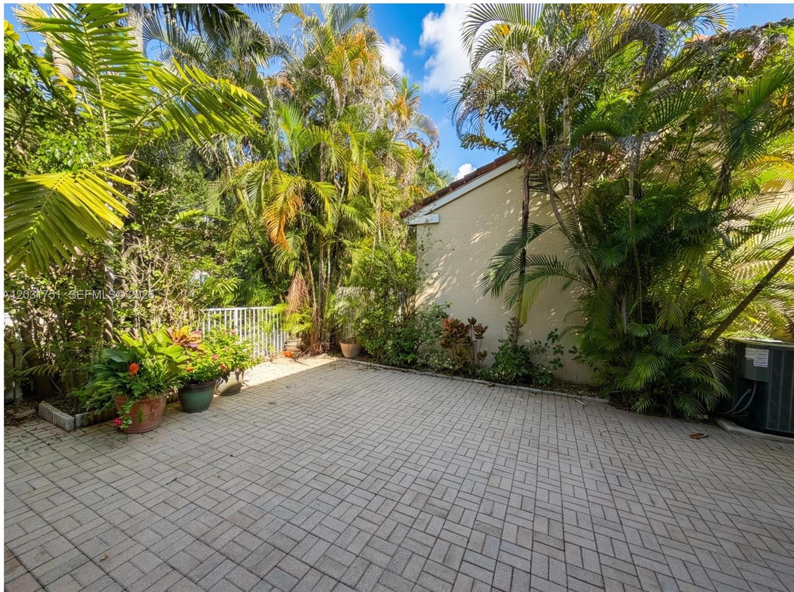Photo of 1145 Lake St (1145), Hollywood, Florida, 33019 -