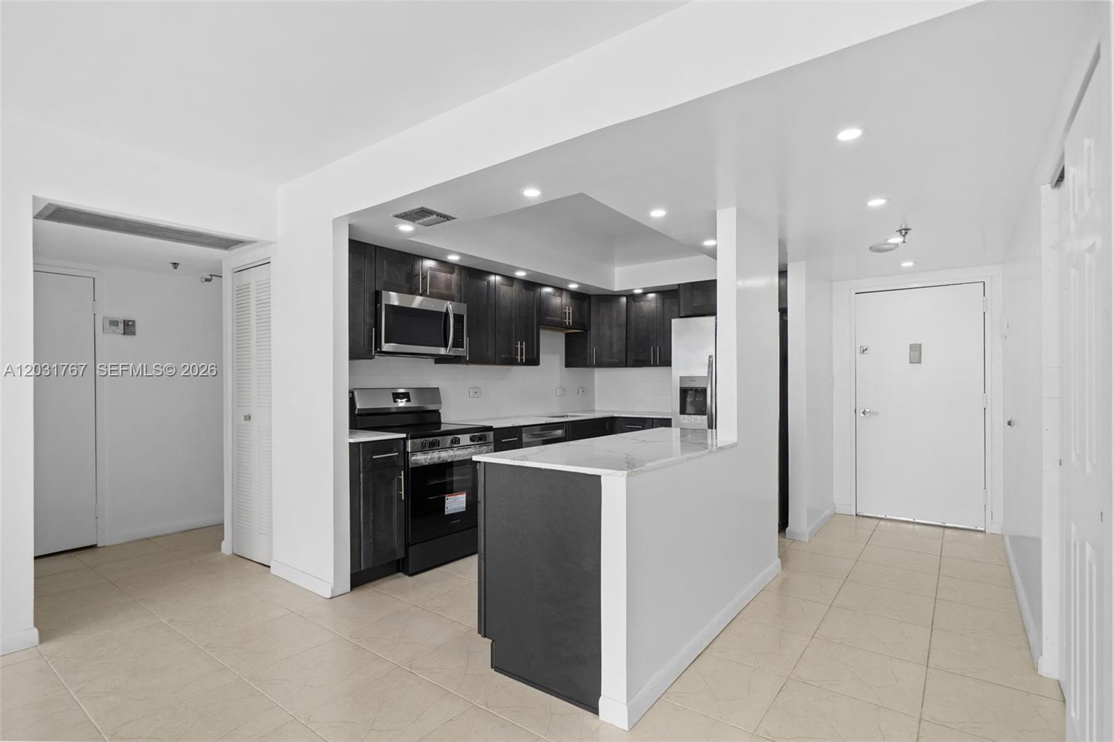 Photo of 20505 Country Club Dr  #1938, Aventura, Florida, 33180 - 