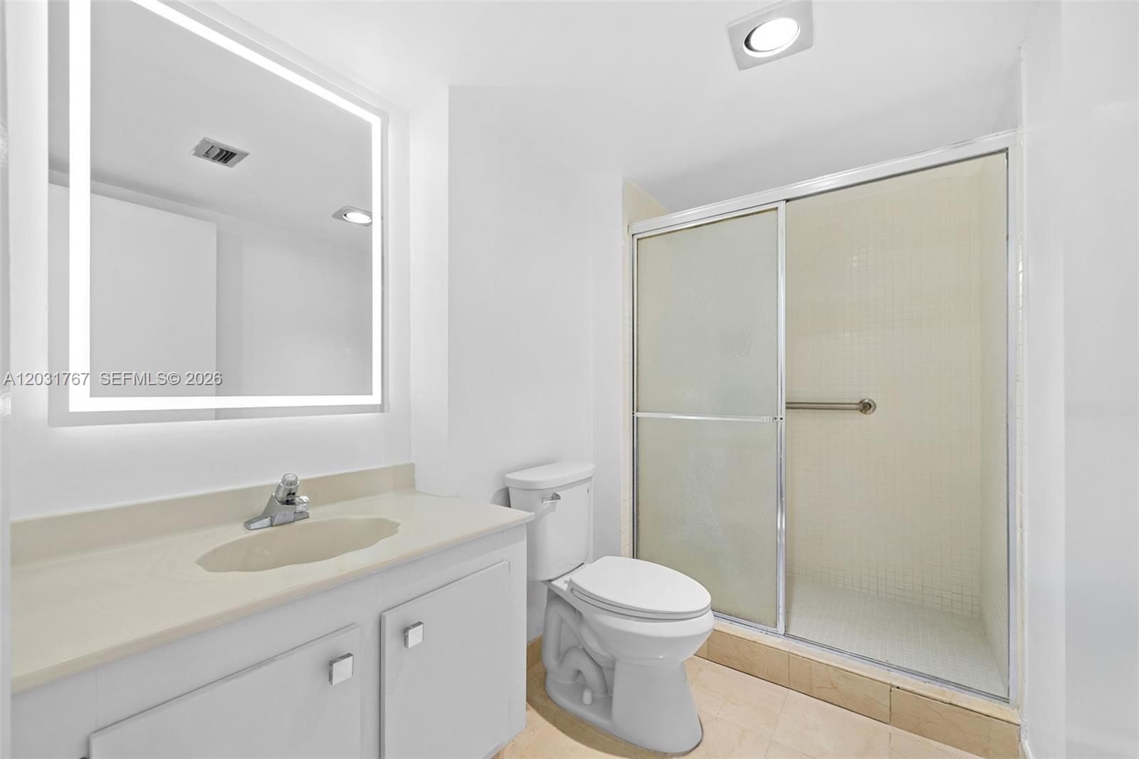 Photo of 20505 Country Club Dr  #1938, Aventura, Florida, 33180 - 