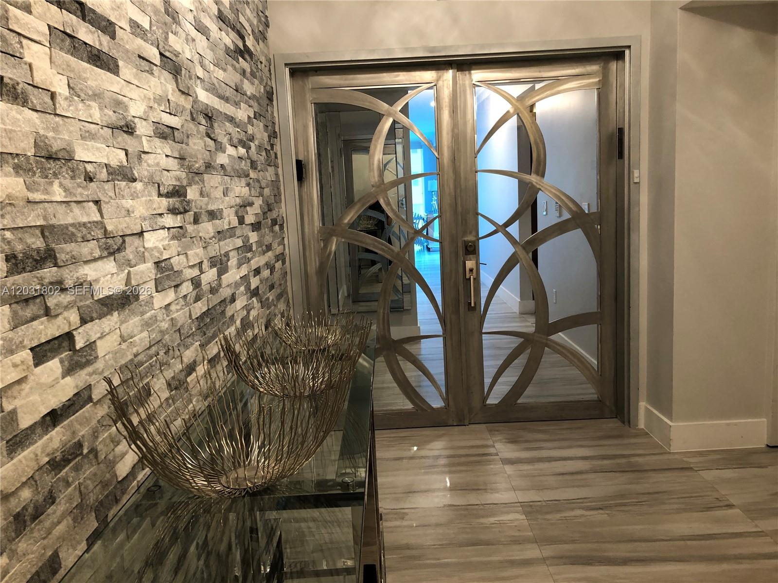Photo of 3101 Ocean Dr  #801, Hollywood, Florida, 33019 - 