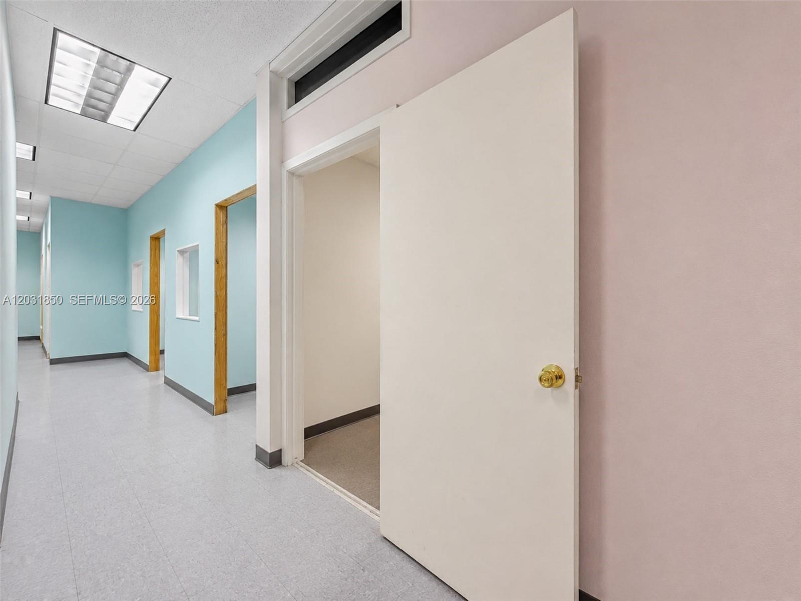 See details 2 / sq. ft. $ 2026-06-05 0 Photo