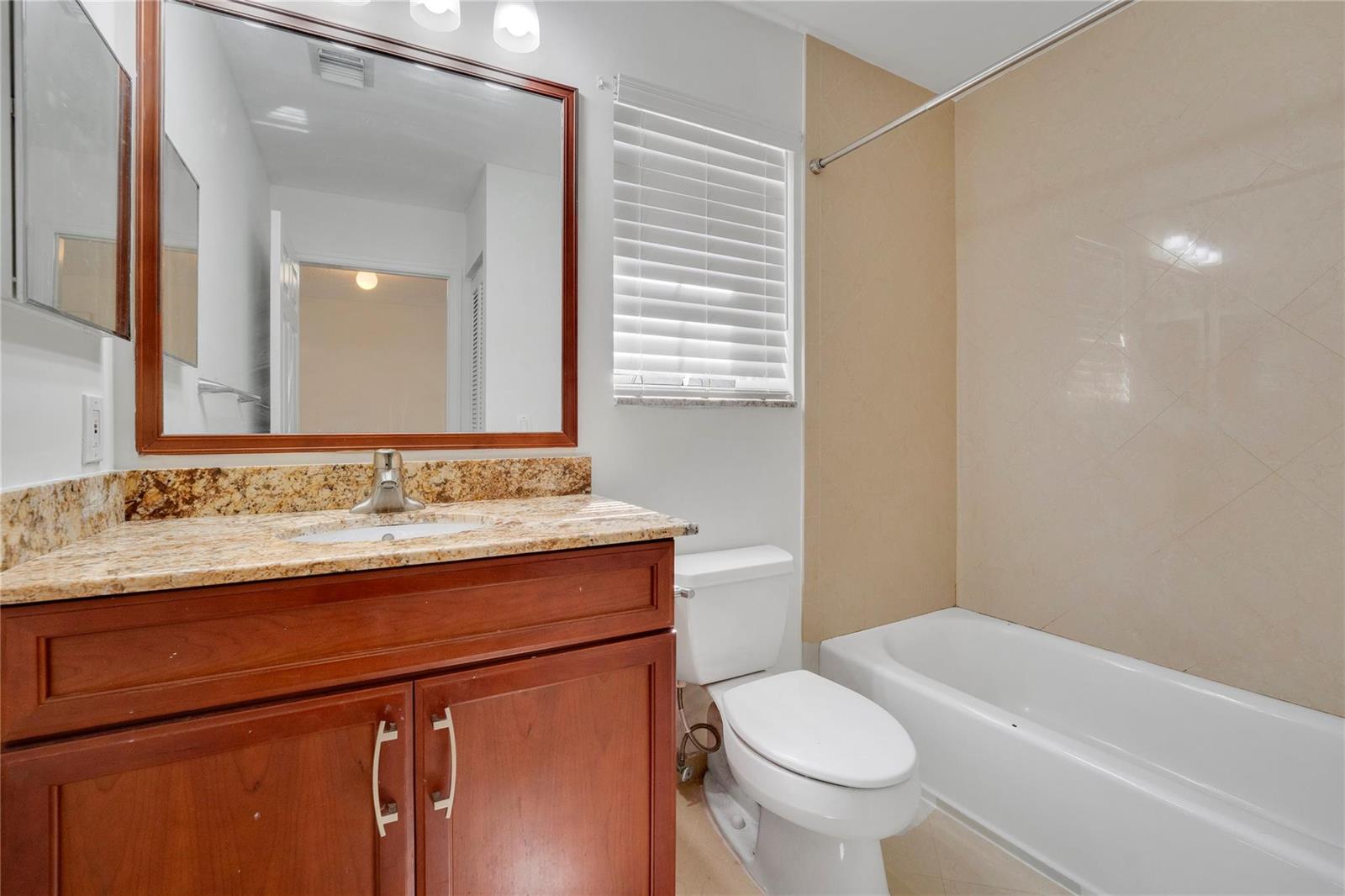 Photo of 1840 Sweetbay  (1840), Hollywood, Florida, 33019 - Photo 38