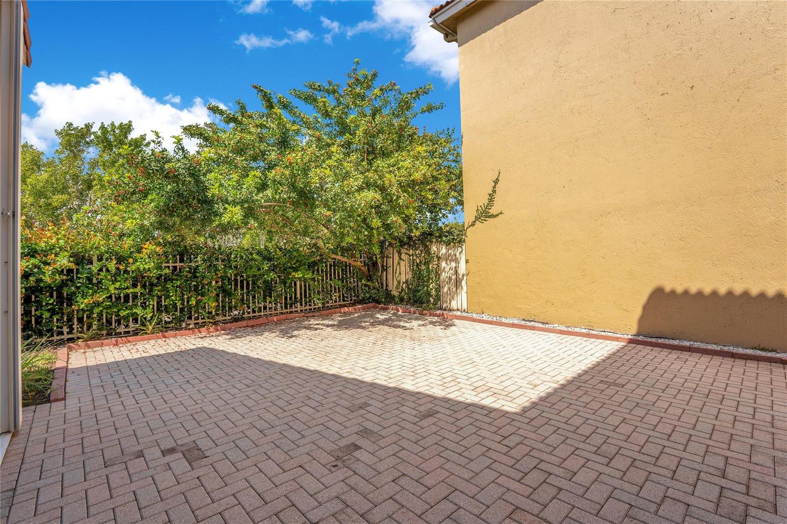 Photo of 1840 Sweetbay  (1840), Hollywood, Florida, 33019 - Photo 46