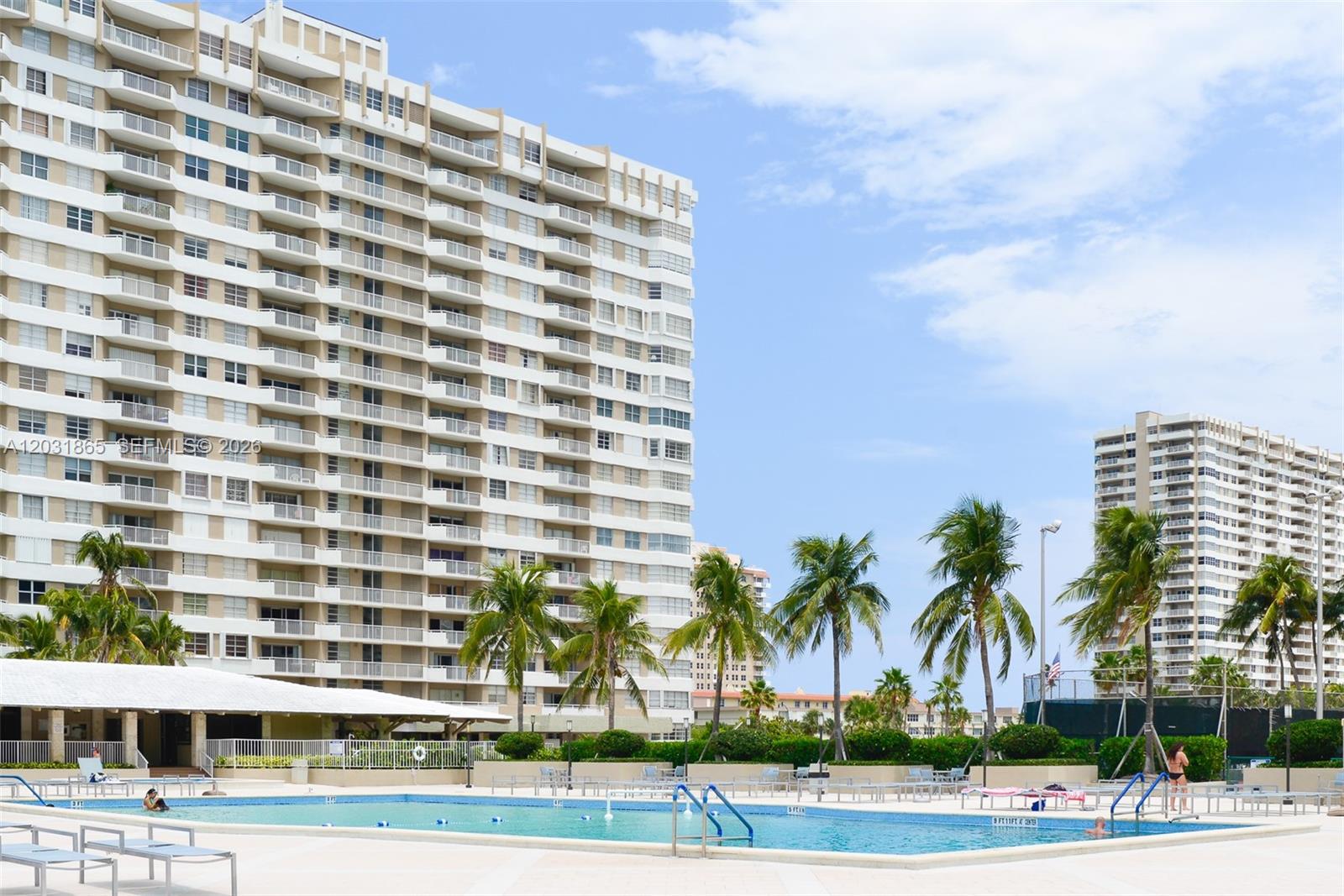 See details 4G 2 / 2 1240 sq. ft. $ 2026-06-05 0 Photo