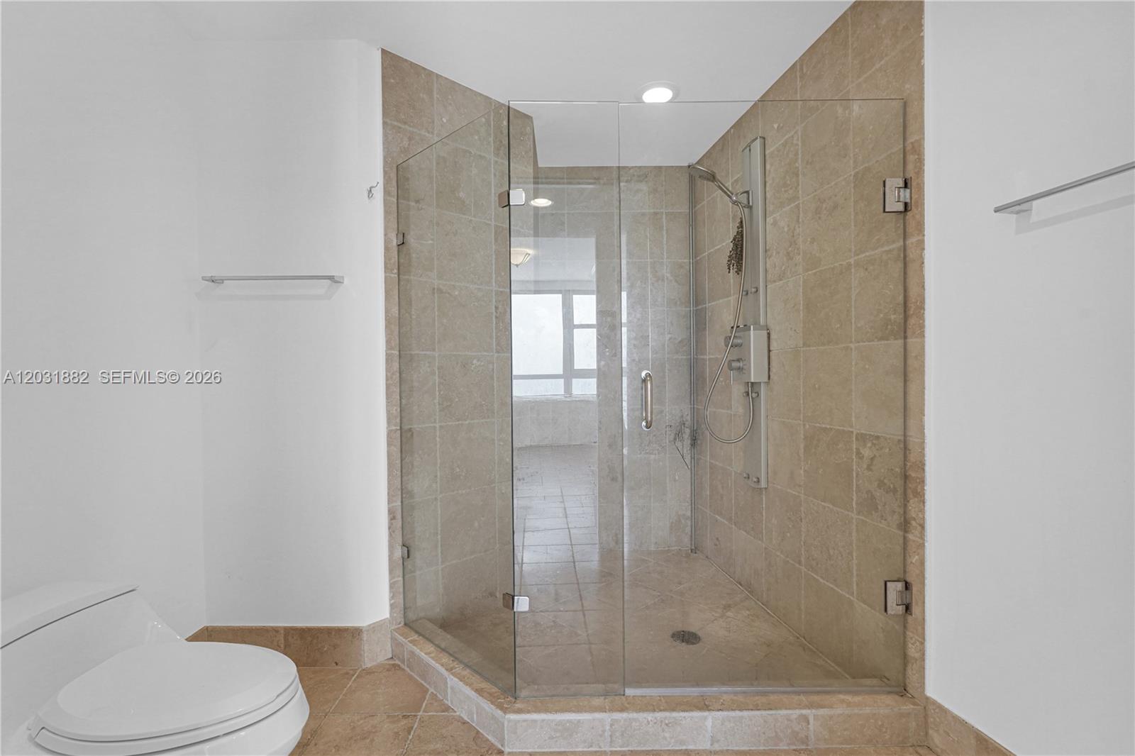 See details 2008A 1 / 1 992 sq. ft. $ 2026-06-05 0 Photo