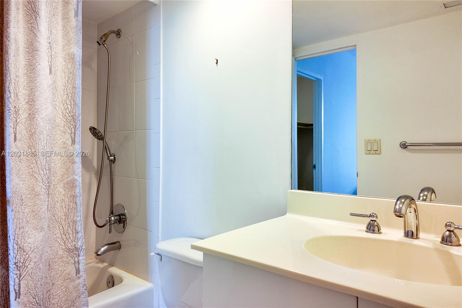 Photo of 3000 Ocean Dr  #712, Hollywood, Florida, 33019 - 